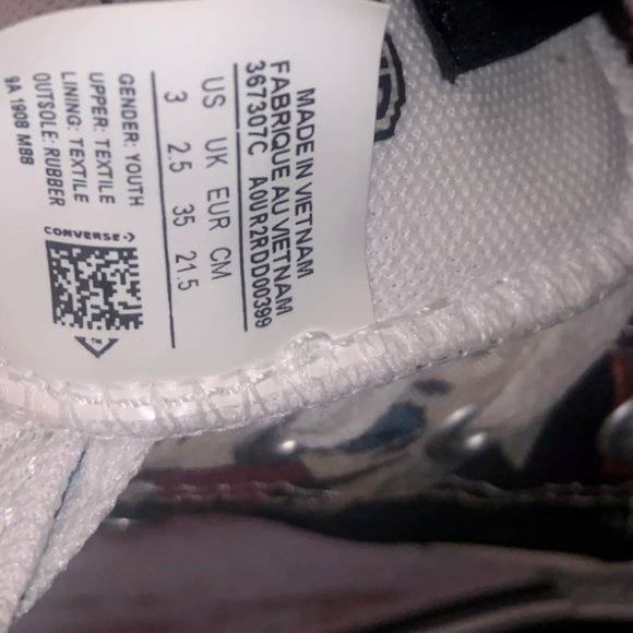 Youth Size 3 Vintage Batman Converse - Picture 4 of 6